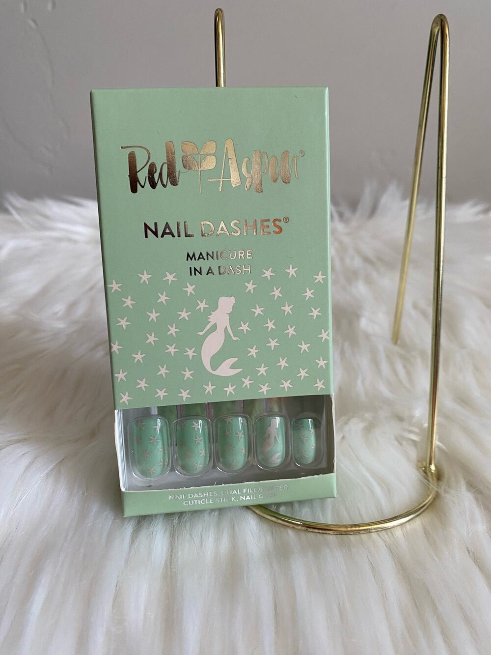 Red Aspen Nail Dashes- Star of the Sea - Picture 1 of 4